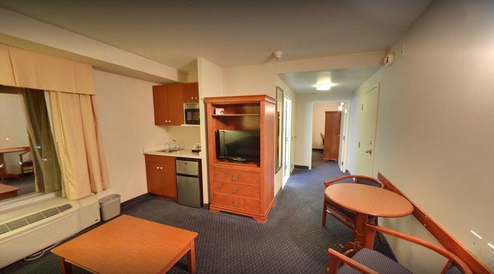 Days Inn By Wyndham Niagara Falls Centre St By The Falls Exterior photo