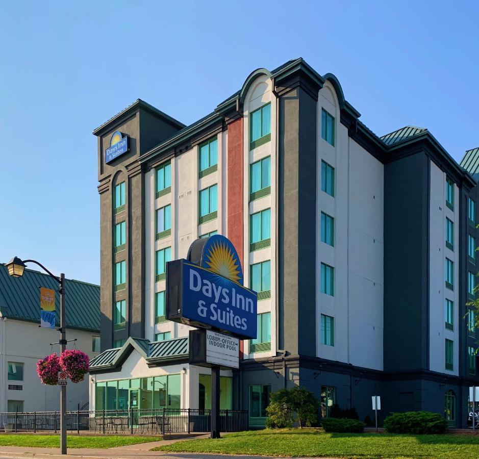 Days Inn By Wyndham Niagara Falls Centre St By The Falls Exterior photo