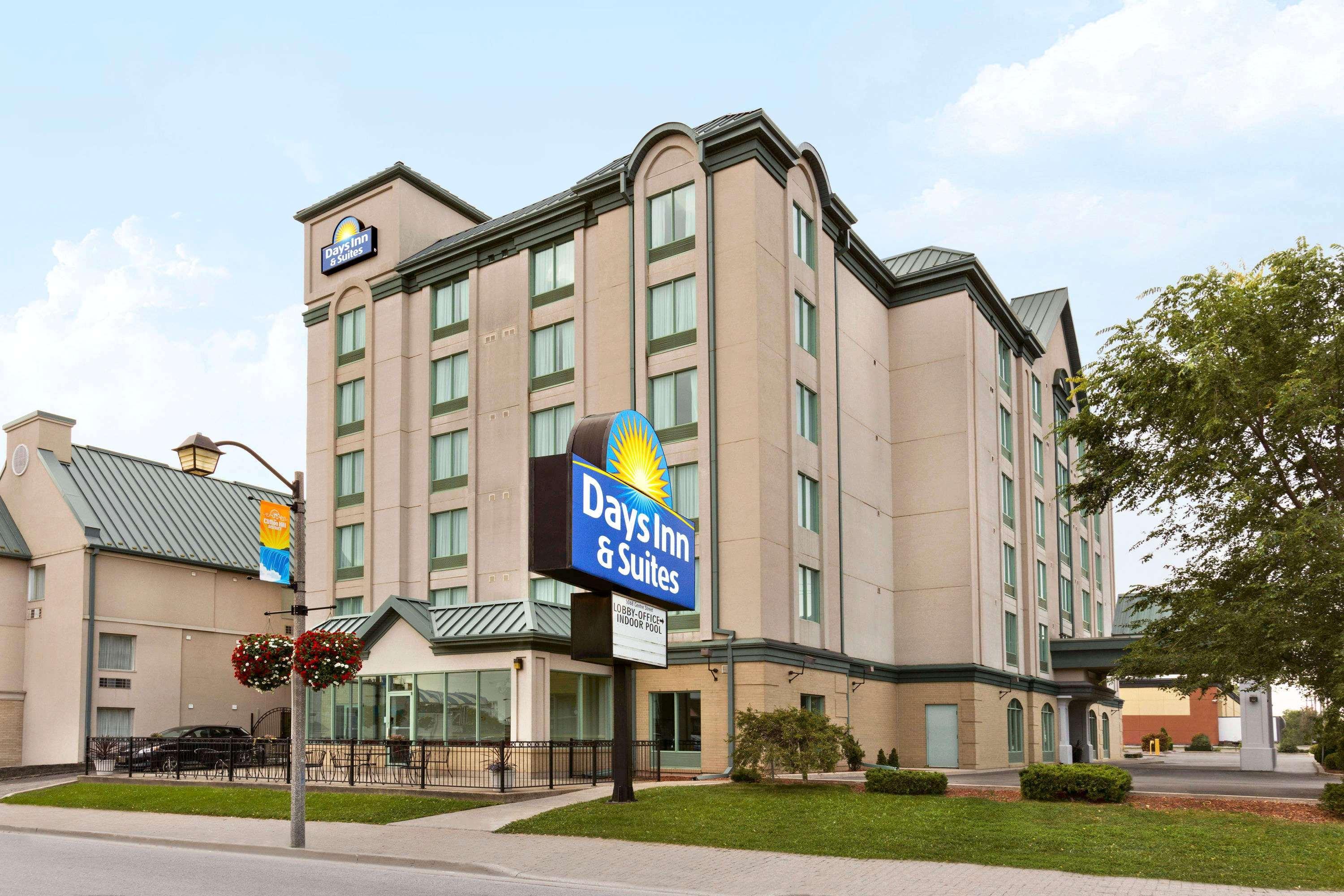 Days Inn By Wyndham Niagara Falls Centre St By The Falls Exterior photo